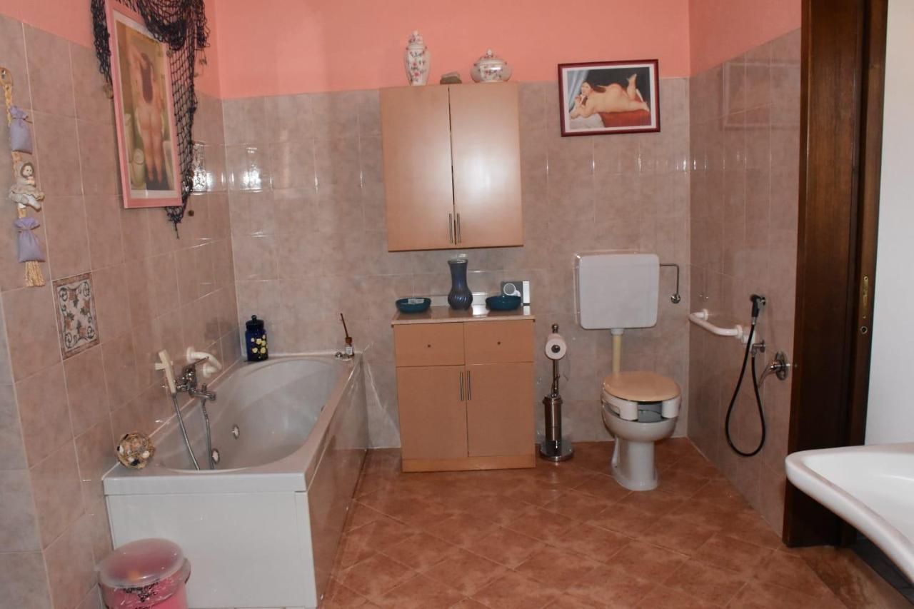 La Casa Di Enzo Bed & Breakfast Lequio Tanaro Екстериор снимка