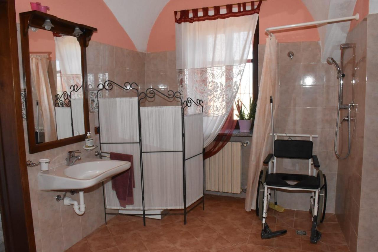 La Casa Di Enzo Bed & Breakfast Lequio Tanaro Екстериор снимка