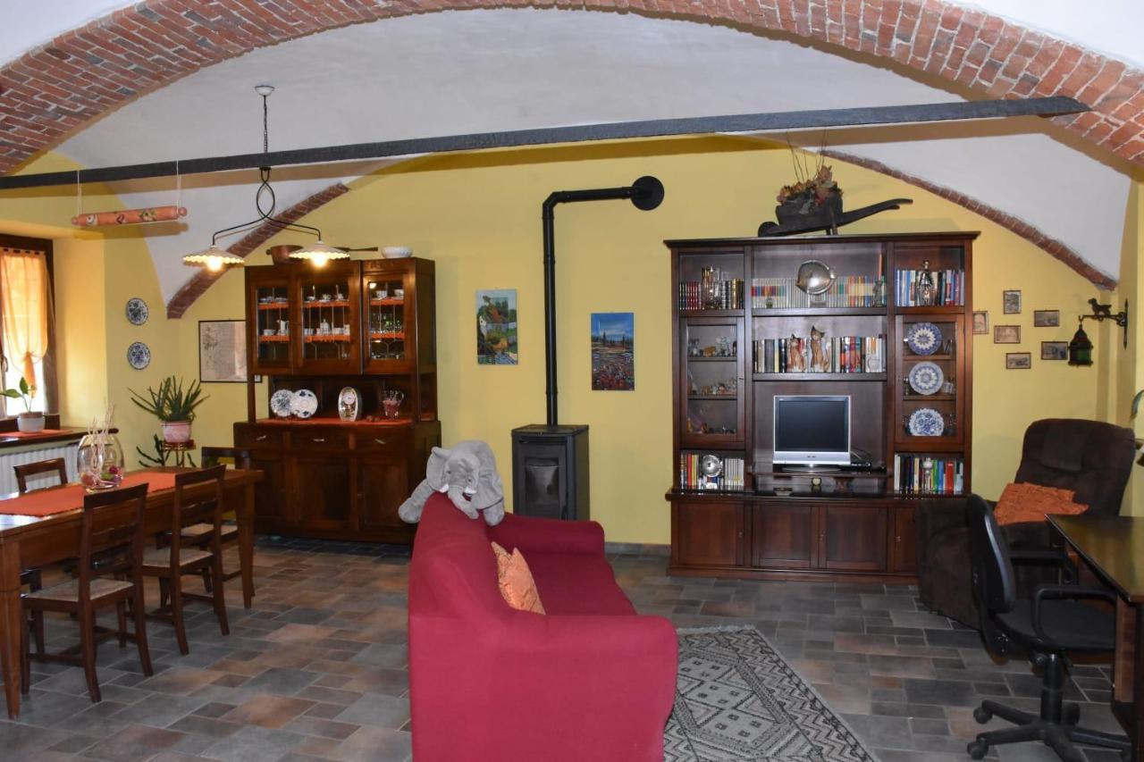 La Casa Di Enzo Bed & Breakfast Lequio Tanaro Екстериор снимка